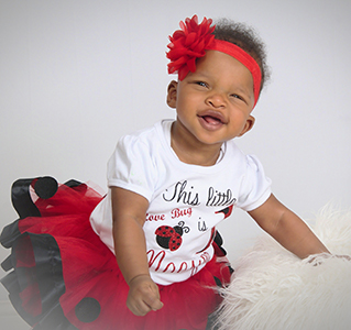 Photo of adopted baby girl Maesyn from her first birthday photo shoot